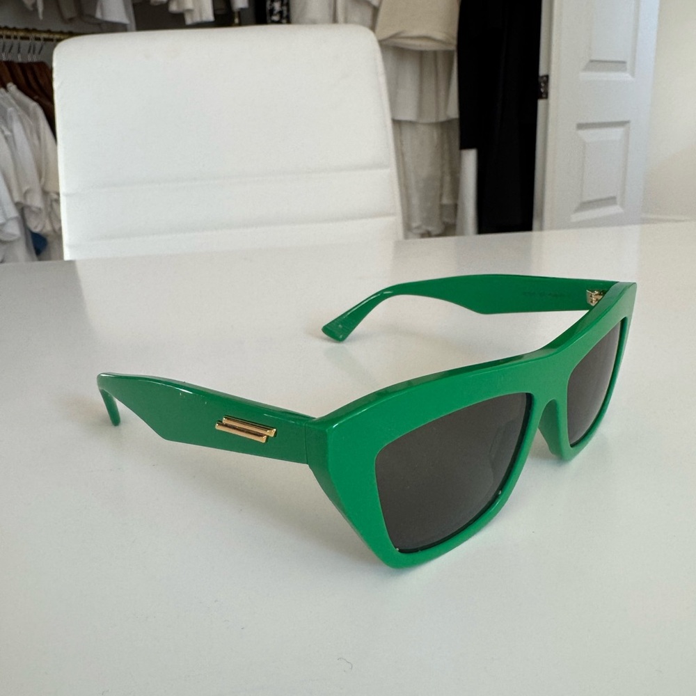 Green BOTTEGA VENETA Sunglasses